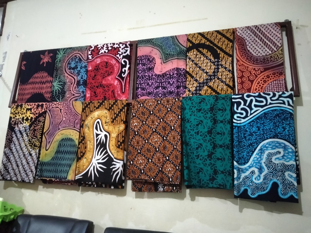 Aneka Produk Batik Lestari