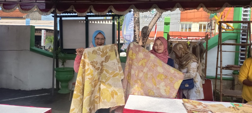 Aneka Produk Ecoprint UPPKA Mawar